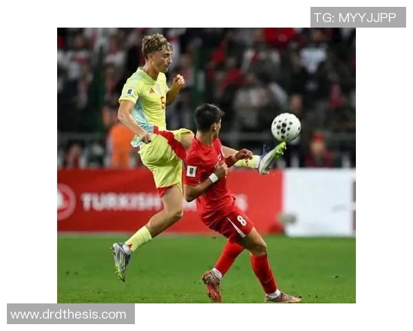 球星在绿茵场上展现快速过人技巧带来令人热血沸腾的足球瞬间 球星在绿茵场上展现快速过人技巧带来令人热血沸腾的足球瞬间